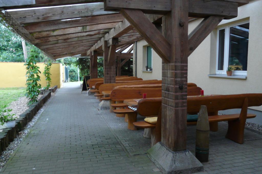 Hotel Kreuzbruchhof Burg Stargard Exterior photo