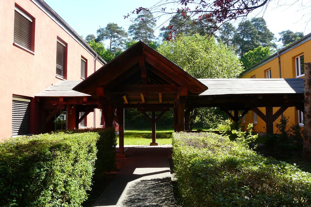 Hotel Kreuzbruchhof Burg Stargard Exterior photo