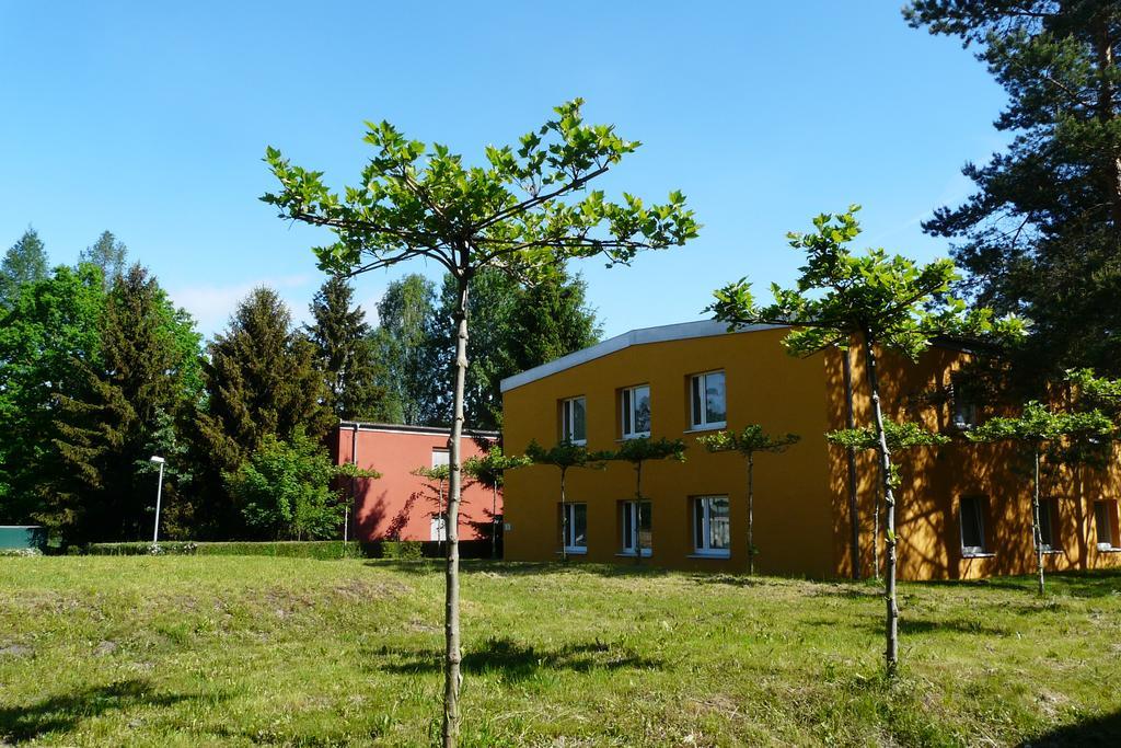 Hotel Kreuzbruchhof Burg Stargard Exterior photo